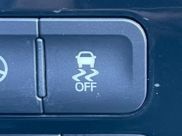 プリウス A プレミアム “ツーリングセレクション” 純正9型ナビ レーダークルコン 黒革 フルセグTV バックカメラ ビルトインETC 衝突軽減ブレーキ シートヒーター ブラインドスポットモニター クリアランスソナー レーダークルコン パワーシート(42枚目)