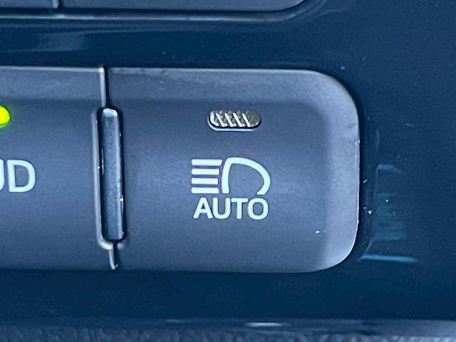 プリウス A プレミアム “ツーリングセレクション” 純正9型ナビ レーダークルコン 黒革 フルセグTV バックカメラ ビルトインETC 衝突軽減ブレーキ シートヒーター ブラインドスポットモニター クリアランスソナー レーダークルコン パワーシート(45枚目)