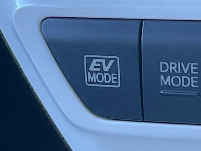 プリウス A プレミアム “ツーリングセレクション” 純正9型ナビ レーダークルコン 黒革 フルセグTV バックカメラ ビルトインETC 衝突軽減ブレーキ シートヒーター ブラインドスポットモニター クリアランスソナー レーダークルコン パワーシート(61枚目)