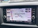 純正SDナビ搭載。最新型のナビへの交換も可能です。