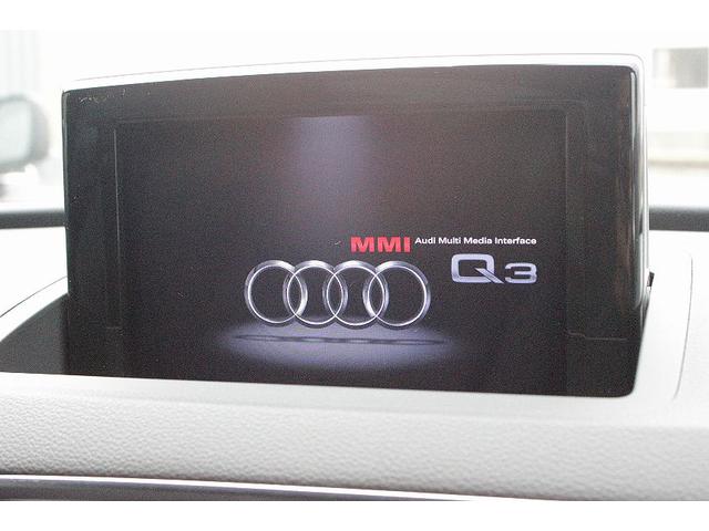 Ｑ３ ２．０ＴＦＳＩクワトロ２１１ＰＳ　Ｓラインパッケージ　純正ＭＭＩ　３Ｇ　ナビＴＶ　地デジ　パドルシフト　ＨＩＤ　ＥＴＣ　プッシュスタートボタン　純正１８ＡＷ　バックモニター　ハーフレザー　パワーシート（56枚目）