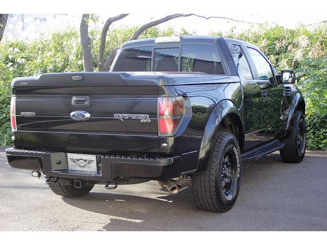 Ｆ－１５０ ＳＶＴ　ラプター　２０１１ｙモデル　新車並行　４ＷＤ　専用レザーシート　ガラスＳＲ　サイドステップ　ＦＯＸレーシングショック　社外オーバーフェンダー　バックモニター　外マフラー　キセノン　ＥＴＣ　ワンセグ　ナビ（52枚目）