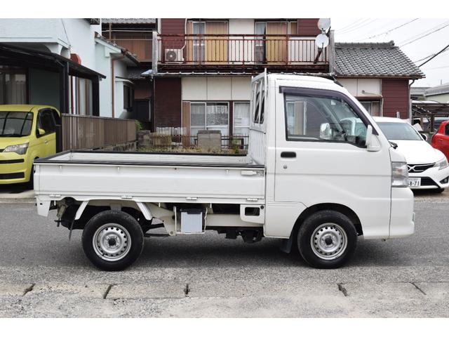 ハイゼットトラック エアコン・パワステ　スペシャル　４ＷＤ　　５速ミッション　エアコン　パワステ　ヘッドライトレベライザー　運転席側エアバック　オイルオイルエレメントバッテリー新品交換（8枚目）