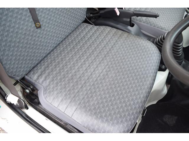 ハイゼットトラック エアコン・パワステ　スペシャル　４ＷＤ　　５速ミッション　エアコン　パワステ　ヘッドライトレベライザー　運転席側エアバック　オイルオイルエレメントバッテリー新品交換（31枚目）