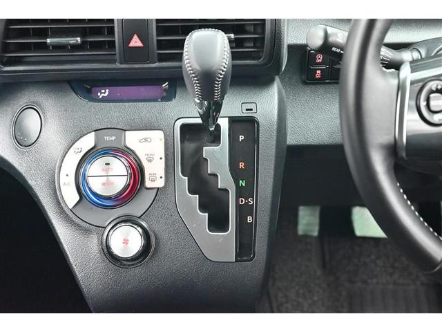 シエンタ Ｇ　禁煙　１オ－ナ－　リアカメラ　ナビ・ＴＶ　ブルートゥース　スマートキー　ドライブレコーダー　両側電動スライドドア　オートエアコン　３列シート　ＬＥＤヘッドライト　ＤＶＤ再生可　オートライト（8枚目）