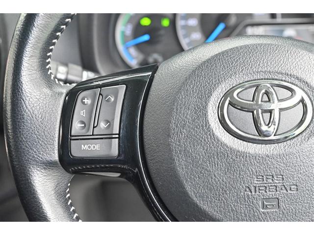 ヴィッツ ハイブリッドU バックガイドモニター 衝突軽減システム 地デジ LEDヘッドライト DVD再生可 ETC オートエアコン メモリナビ エアバッグ キーフリー 横滑り防止機能 イモビライザー ナビ&TV ABS 記録簿(18枚目)