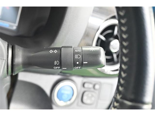 ヴィッツ ハイブリッドU バックガイドモニター 衝突軽減システム 地デジ LEDヘッドライト DVD再生可 ETC オートエアコン メモリナビ エアバッグ キーフリー 横滑り防止機能 イモビライザー ナビ&TV ABS 記録簿(20枚目)