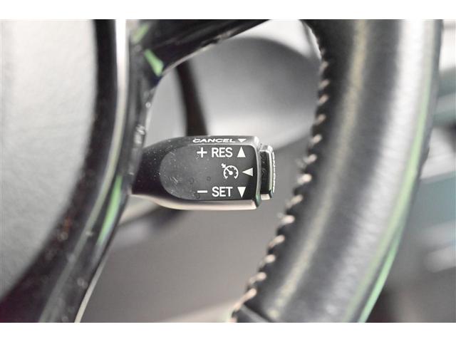 ヴィッツ ハイブリッドU バックガイドモニター 衝突軽減システム 地デジ LEDヘッドライト DVD再生可 ETC オートエアコン メモリナビ エアバッグ キーフリー 横滑り防止機能 イモビライザー ナビ&TV ABS 記録簿(21枚目)