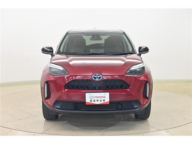 ヤリスクロス ハイブリッドＺ　インテリジェントキー　アルミホイル　ＬＥＤライト　１オ－ナ－　リアカメラ　クルーズコントロール　横滑り防止システム　ナビＴＶ　メモリーナビゲーション　電動シ－ト　パワステ　オートエアコン　キーフリー（2枚目）