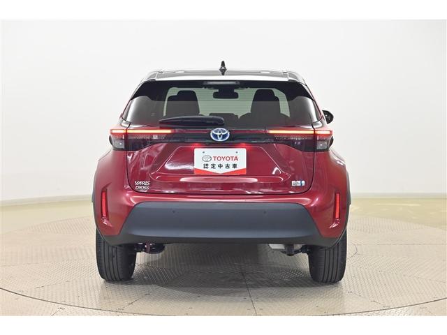 ヤリスクロス ハイブリッドＺ　インテリジェントキー　アルミホイル　ＬＥＤライト　１オ－ナ－　リアカメラ　クルーズコントロール　横滑り防止システム　ナビＴＶ　メモリーナビゲーション　電動シ－ト　パワステ　オートエアコン　キーフリー（3枚目）