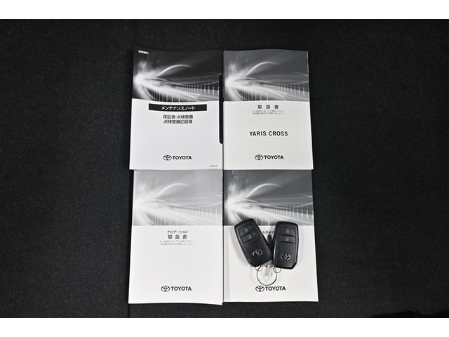 ヤリスクロス ハイブリッドＺ　インテリジェントキー　アルミホイル　ＬＥＤライト　１オ－ナ－　リアカメラ　クルーズコントロール　横滑り防止システム　ナビＴＶ　メモリーナビゲーション　電動シ－ト　パワステ　オートエアコン　キーフリー（16枚目）