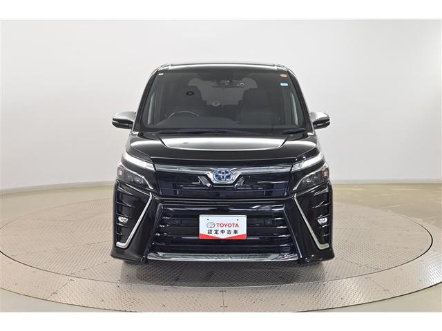 ヴォクシー ハイブリッドＺＳ　煌ＩＩ　電動両側スライドドア　ドライブレコーダ　パワーステアリング　ＤＶＤ再生可　エアロ　リアクーラー　スマキー　地デジＴＶ　横滑防止　１オーナー　Ｗエアバック　ＡＡＣ　ＬＥＤランプ　エアバッグ　ナビＴＶ（2枚目）