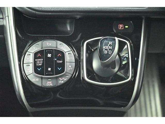 ヴォクシー ハイブリッドＺＳ　煌ＩＩ　電動両側スライドドア　ドライブレコーダ　パワーステアリング　ＤＶＤ再生可　エアロ　リアクーラー　スマキー　地デジＴＶ　横滑防止　１オーナー　Ｗエアバック　ＡＡＣ　ＬＥＤランプ　エアバッグ　ナビＴＶ（8枚目）