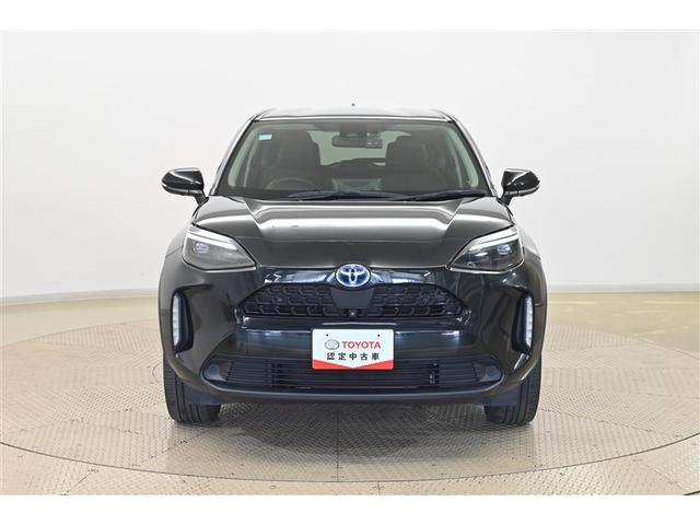 ヤリスクロス ハイブリッドＺ　ドライブレコーダ　インテリジェントキー　アルミホイル　ＬＥＤライト　１オ－ナ－　リアカメラ　ナビ　クルーズコントロール　整備記録簿　横滑り防止システム　メモリーナビゲーション　電動シ－ト　パワステ（2枚目）