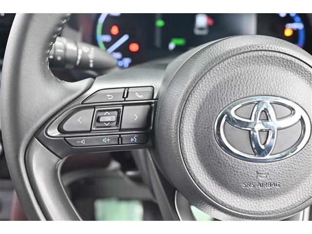 ヤリスクロス ハイブリッドＺ　ドライブレコーダ　インテリジェントキー　アルミホイル　ＬＥＤライト　１オ－ナ－　リアカメラ　ナビ　クルーズコントロール　整備記録簿　横滑り防止システム　メモリーナビゲーション　電動シ－ト　パワステ（17枚目）