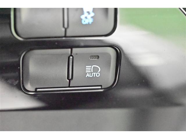 プリウス Ｓ　取説記録簿　スマートキ－　地デジ　メモリーナビゲーション　ＬＥＤヘッドライト　ＥＴＣ車載器　フルオートエアコン　クルーズコントロール　エアバッグ　イモビ　パワーウインドウ　ＰＳ　ＴＶナビ　ＡＷ　ＡＢＳ（20枚目）