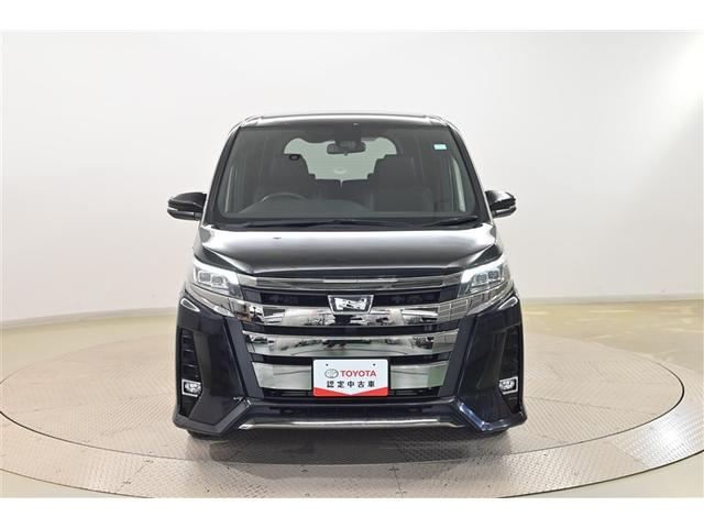 ノア Ｓｉ　ダブルバイビーＩＩ　横滑防止装置　ＰＣＳ　スマートキ－　Ｗエアコン　Ｂモニター　ＤＶＤ再生可　フルセグテレビ　ＥＴＣ付き　オートエアコン　ＰＳ　ナビ＆ＴＶ　ＰＷ　ＬＥＤヘッド　盗難防止システム　ＡＢＳ　３列シート（2枚目）