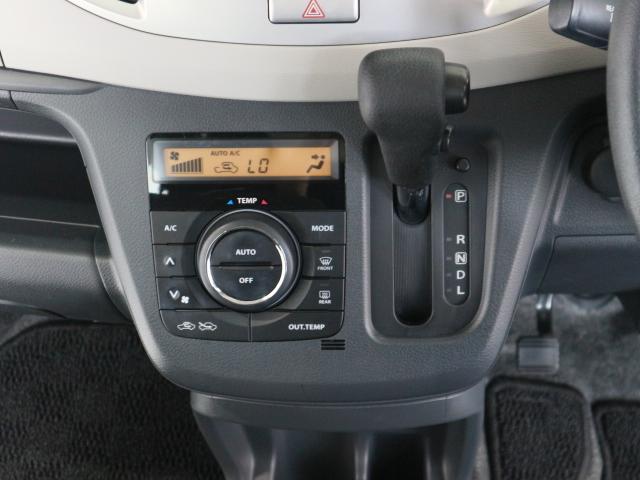 FX 4型 プレミアム中古車(4枚目)