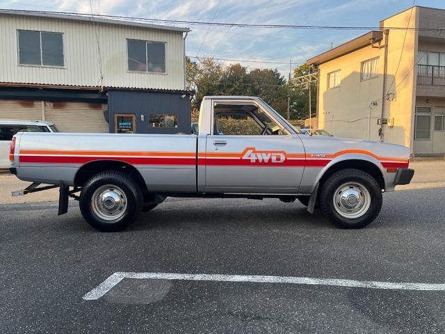 フォルテ フォルテトラック4WD/純正サイドデカール/実走行12000km/車検8年11月/純正ホイールキャップ/パワステ付き/取説&保証書/スペアーキー/(6枚目)