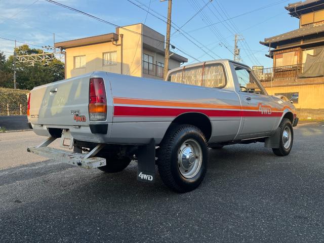 フォルテ フォルテトラック4WD/純正サイドデカール/実走行12000km/車検8年11月/純正ホイールキャップ/パワステ付き/取説&保証書/スペアーキー/(8枚目)