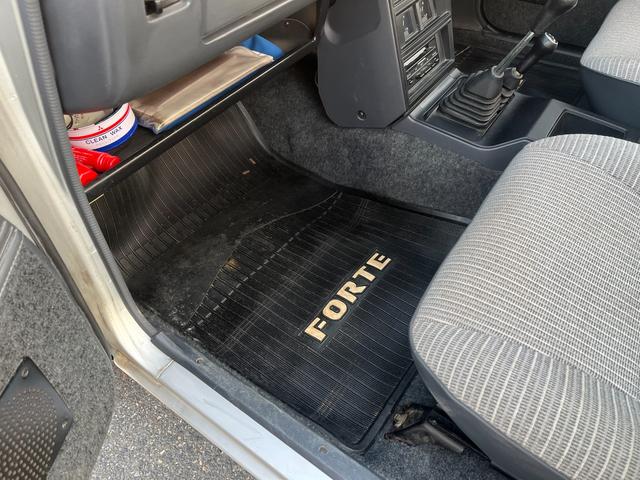 フォルテ フォルテトラック4WD/純正サイドデカール/実走行12000km/車検8年11月/純正ホイールキャップ/パワステ付き/取説&保証書/スペアーキー/(18枚目)