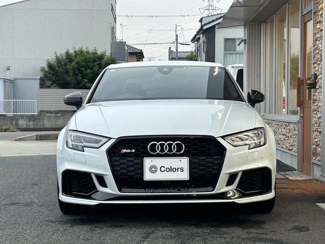 ＲＳ３ ベースグレード　フロントカーボンセラミックブレーキ／レザーシート（9枚目）