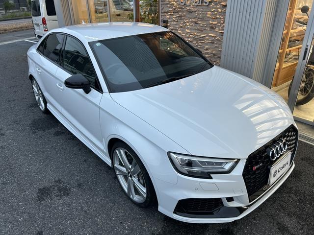 ＲＳ３ ベースグレード　フロントカーボンセラミックブレーキ／レザーシート（26枚目）