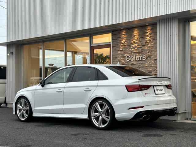 ＲＳ３ ベースグレード　フロントカーボンセラミックブレーキ／レザーシート（32枚目）