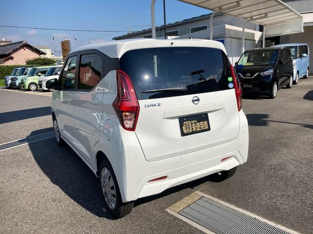 S 届出済未使用車 衝突軽減ブレーキ コーナーセンサー キーレスエントリー 電動格納ミラー ベンチシート アイドリングストップ エアバッグ フットブレーキ 禁煙車 軽自動車 マニュアルエアコン(8枚目)