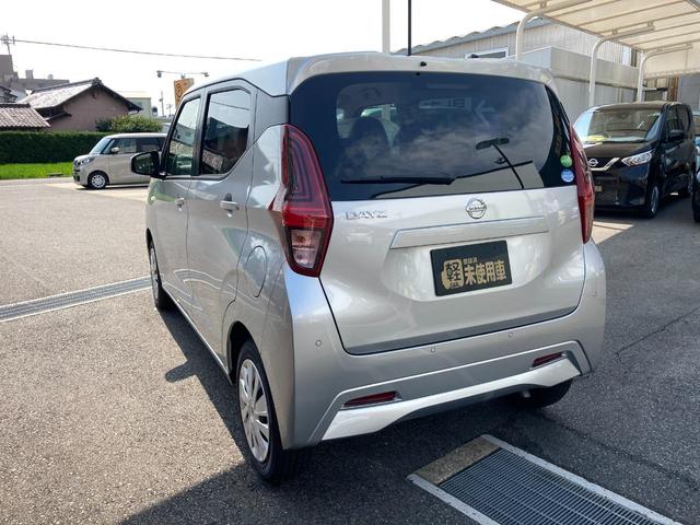 S 届出済未使用車 衝突軽減ブレーキ コーナーセンサー キーレスエントリー 電動格納ミラー ベンチシート アイドリングストップ エアバッグ フットブレーキ 禁煙車 軽自動車 マニュアルエアコン(8枚目)