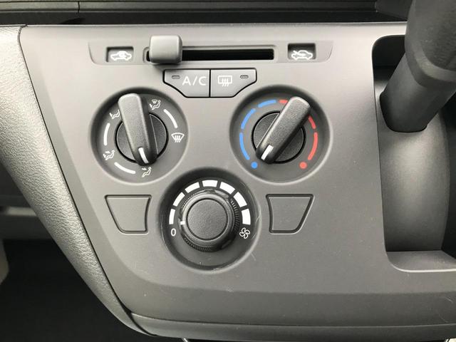 S 届出済未使用車 衝突軽減ブレーキ コーナーセンサー キーレスエントリー 電動格納ミラー ベンチシート アイドリングストップ エアバッグ フットブレーキ 禁煙車 軽自動車 マニュアルエアコン(12枚目)