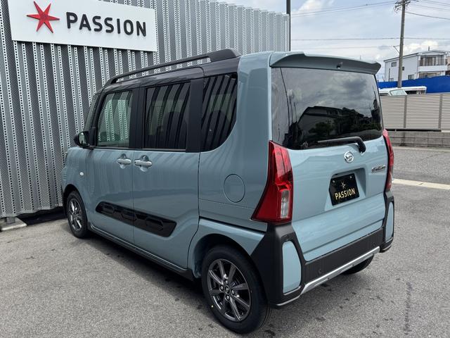 タント ファンクロス　届出済未使用車　両側電動スライドドア　衝突被害軽減ブレーキ　コーナーセンサー　スマートキー　シートヒーター　アルミホイール　電動格納ドアミラー　ＬＥＤヘッドライト　アイドリングストップ　ルーフレール（9枚目）