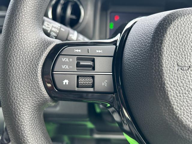 Ｎ－ＢＯＸカスタム ベースグレード　届出済未使用車　片側電動スライドドア　衝突被害軽減ブレーキ　コーナーセンサー　アダクティブクルーズコントロール　アイドリングストップ　アルミホイール　スマートキー　シートヒーター　ＬＥＤヘッドライト（15枚目）