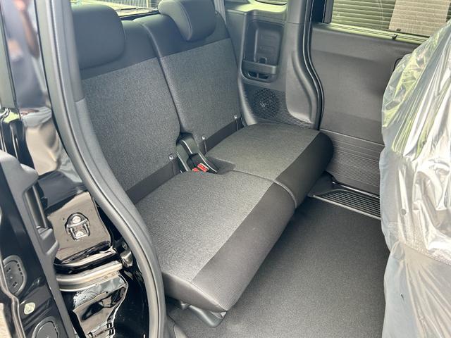 Ｎ－ＢＯＸカスタム ベースグレード　届出済未使用車　片側電動スライドドア　衝突被害軽減ブレーキ　コーナーセンサー　アダクティブクルーズコントロール　アイドリングストップ　アルミホイール　スマートキー　シートヒーター　ＬＥＤヘッドライト（21枚目）