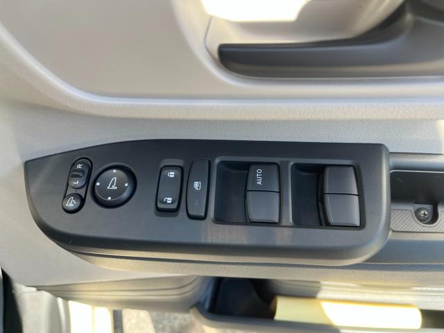 Ｎ－ＢＯＸ ファッションスタイル　届出済未使用車　片側電動スライドドア　衝突被害軽減ブレーキ　コーナーセンサー　アダクティブクルーズコントロール　スマートキー　シートヒーター　バックカメラ　電動格納ドアミラー　ＬＥＤヘッドライト（20枚目）