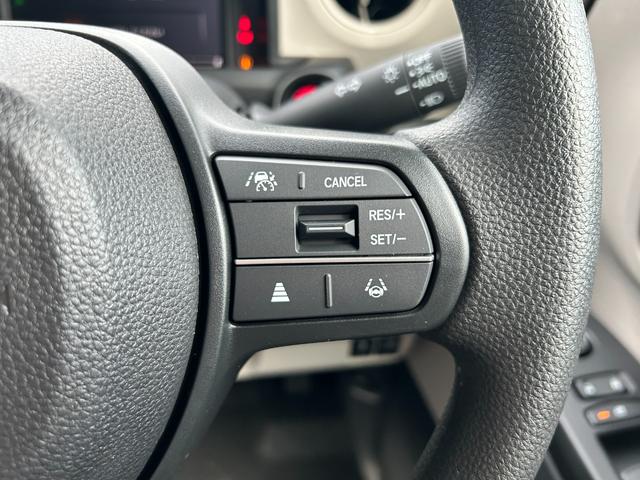 Ｎ－ＢＯＸ ベースグレード　届出済未使用車　片側電動スライドドア　衝突被害軽減ブレーキ　コーナーセンサー　アダクティブクルーズコントロール　スマートキー　チップアップシート　アイドリングストップ　ＬＥＤ　電動格納ドアミラー（17枚目）
