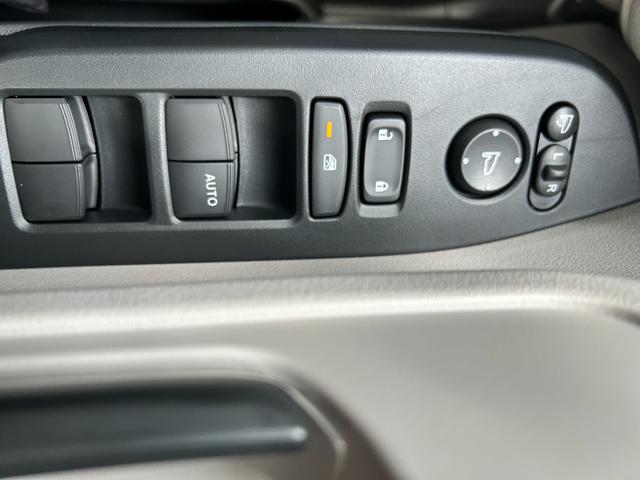 Ｎ－ＢＯＸ ベースグレード　届出済未使用車　片側電動スライドドア　衝突被害軽減ブレーキ　コーナーセンサー　アダクティブクルーズコントロール　スマートキー　チップアップシート　アイドリングストップ　ＬＥＤ　電動格納ドアミラー（21枚目）
