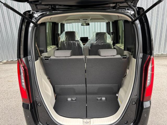 Ｎ－ＢＯＸ ベースグレード　届出済未使用車　片側電動スライドドア　衝突被害軽減ブレーキ　コーナーセンサー　アダクティブクルーズコントロール　スマートキー　チップアップシート　アイドリングストップ　ＬＥＤ　電動格納ドアミラー（10枚目）
