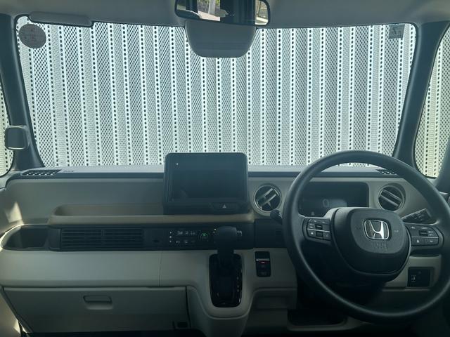 Ｎ－ＢＯＸ ベースグレード　届出済未使用車　片側電動スライドドア　衝突被害軽減ブレーキ　コーナーセンサー　アダクティブクルーズコントロール　スマートキー　チップアップシート　アイドリングストップ　ＬＥＤ　電動格納ドアミラー（12枚目）