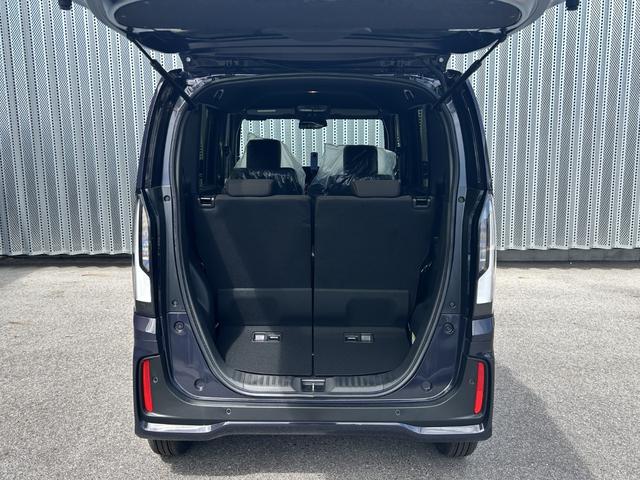 Ｎ－ＢＯＸカスタム ベースグレード　届出済未使用車　片側電動スライドドア　衝突被害軽減ブレーキ　コーナーセンサー　アダクティブクルーズコントロール　アイドリングストップ　アルミホイール　スマートキー　シートヒーター　ＬＥＤヘッドライト（11枚目）