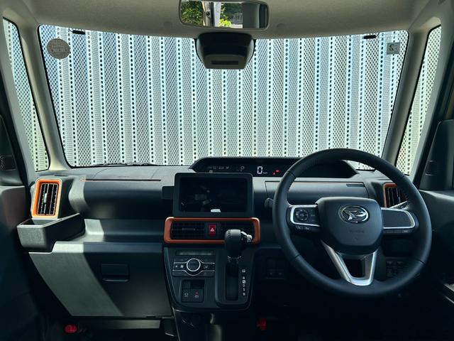 タント ファンクロスターボ　届出済未使用車　両側電動スライドドア　衝突被害軽減ブレーキ　コーナーセンサー　スマートキー　アルミホイール　シートヒーター　アイドリングストップ　バックカメラ　ルーフレール　電動格納ドアミラー（11枚目）