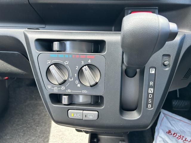 ミライース Ｌ　ＳＡＩＩＩ　車検９年６月　衝突被害軽減ブレーキ　コーナーセンサー　キーレスエントリー　バックカメラ　アイドリングストップ　横滑り防止機能　光軸調整機能　オートハイビーム　マニュアルエアコン　保証あり（13枚目）