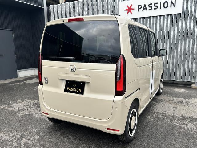 Ｎ－ＢＯＸ ファッションスタイル　届出済未使用車　片側電動スライドドア　衝突被害軽減ブレーキ　コーナーセンサー　アダクティブクルーズコントロール　スマートキー　シートヒーター　バックカメラ　電動格納ドアミラー　ＬＥＤヘッドライト（8枚目）