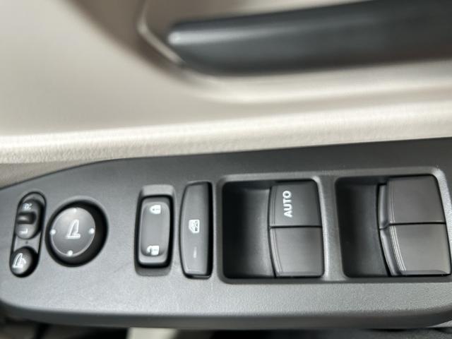 Ｎ－ＢＯＸ ファッションスタイル　届出済未使用車　片側電動スライドドア　衝突被害軽減ブレーキ　コーナーセンサー　アダクティブクルーズコントロール　スマートキー　シートヒーター　バックカメラ　電動格納ドアミラー　ＬＥＤヘッドライト（20枚目）