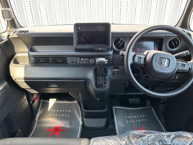 Ｎ－ＢＯＸカスタム ベースグレード　届出済未使用車　片側電動スライドドア　衝突被害軽減ブレーキ　コーナーセンサー　アダクティブクルーズコントロール　アイドリングストップ　アルミホイール　スマートキー　シートヒーター　ＬＥＤヘッドライト（10枚目）