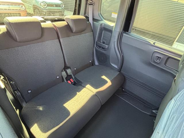 Ｎ－ＢＯＸカスタム ベースグレード　届出済未使用車　片側電動スライドドア　衝突被害軽減ブレーキ　コーナーセンサー　アダクティブクルーズコントロール　アイドリングストップ　アルミホイール　スマートキー　シートヒーター　ＬＥＤヘッドライト（20枚目）