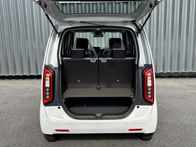 N-WGN G 届出済未使用車 衝突被害軽減ブレーキ コーナーセンサー スマートキー 電動格納ドアミラー アイドリングストップ アダクティブクルーズコントロール 横滑り防止機能 ベンチシート オートエアコン(11枚目)