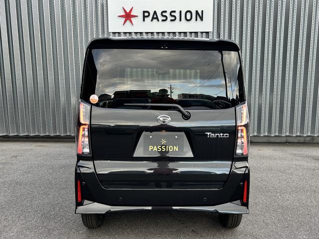 タント カスタムＸ　届出済未使用車　両側電動スライドドア　衝突被害軽減ブレーキ　コーナーセンサー　スマートキー　シートヒーター　アイドリングストップ　バックカメラ　ＬＥＤヘッドライト　電動格納ドアミラー（9枚目）
