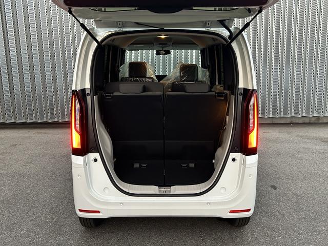 N-BOX ベースグレード 届出済未使用車 片側電動スライドドア 衝突被害軽減ブレーキ コーナーセンサー アダクティブクルーズコントロール スマートキー チップアップシート アイドリングストップ LED 電動格納ドアミラー(11枚目)