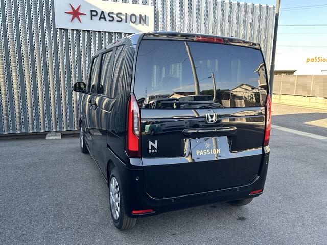 Ｎ－ＢＯＸ ベースグレード　届出済未使用車　片側電動スライドドア　衝突被害軽減ブレーキ　コーナーセンサー　アダクティブクルーズコントロール　スマートキー　チップアップシート　アイドリングストップ　ＬＥＤ　電動格納ドアミラー（9枚目）